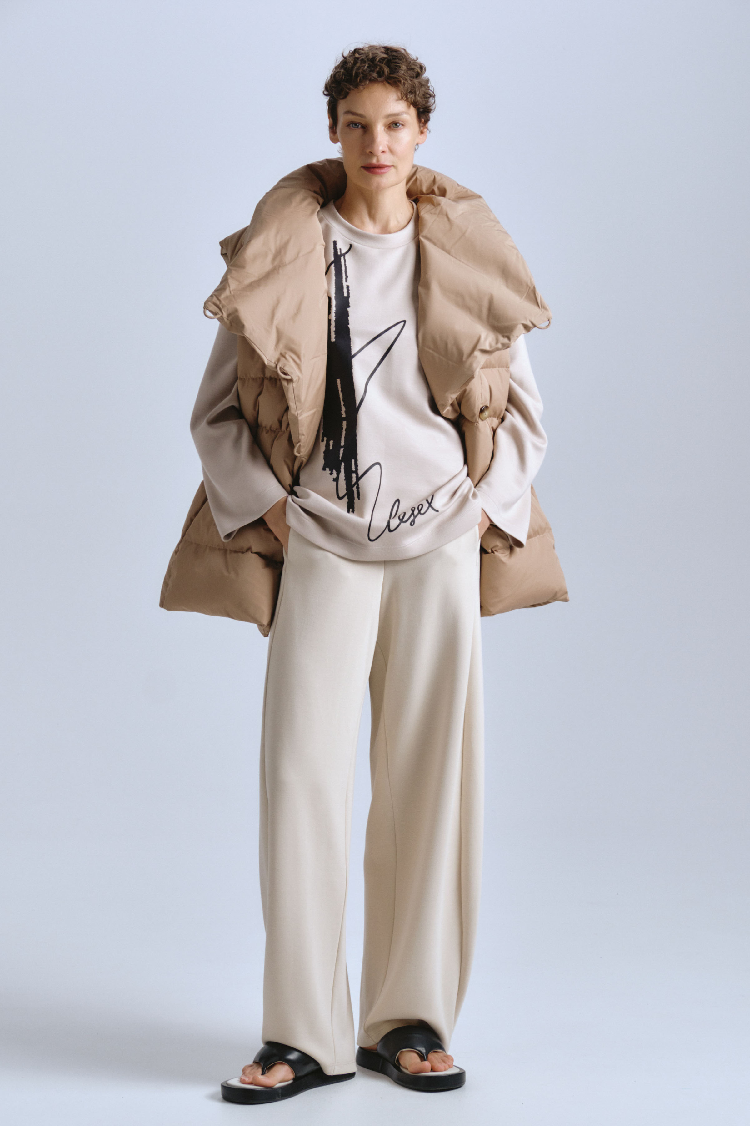 Жилет пуховый с навесными петлями