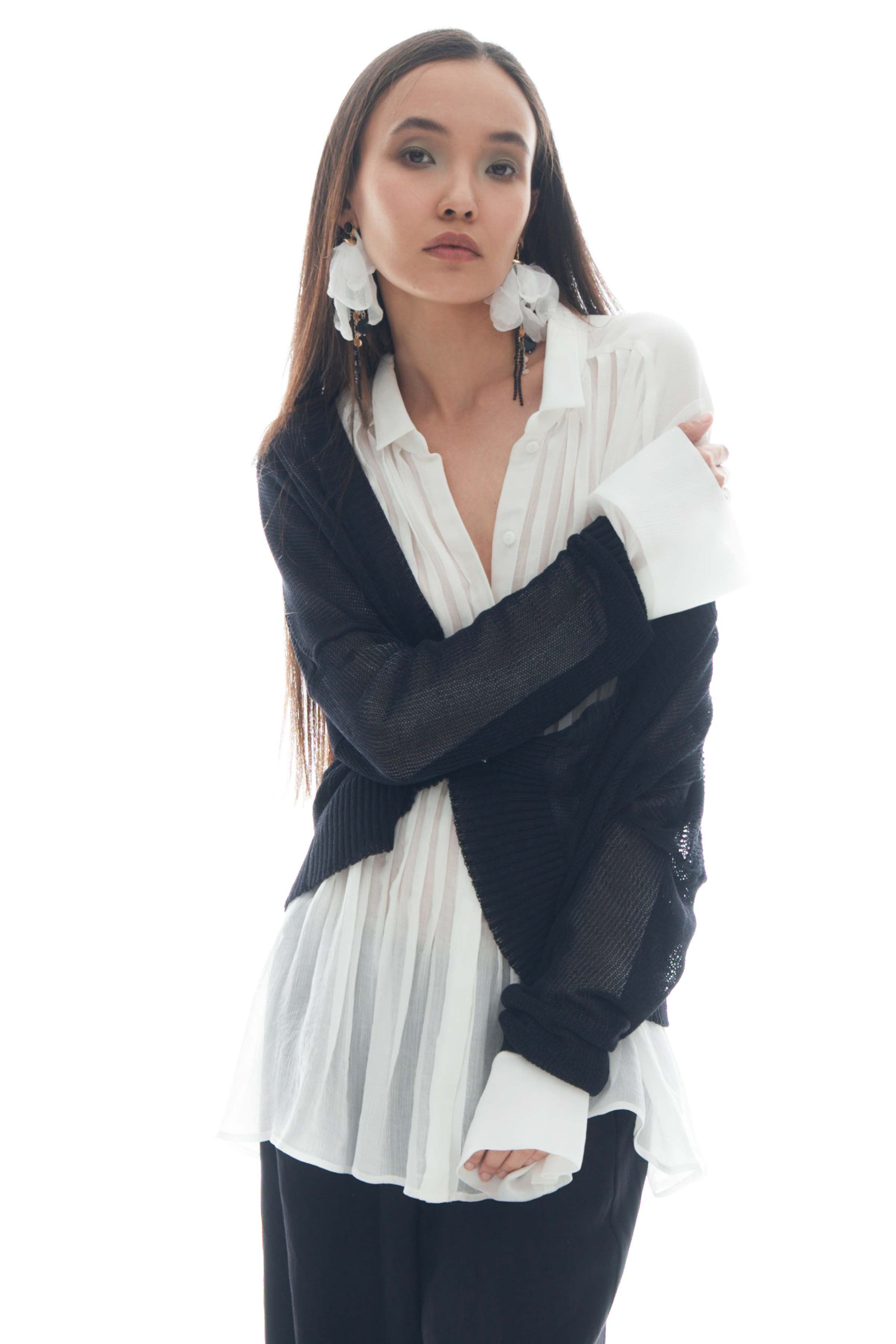 Блуза короткая, защипы